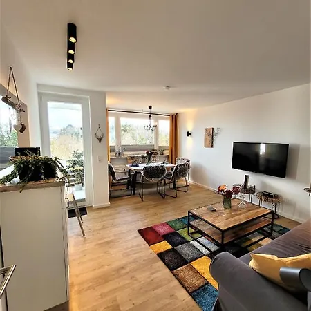 21122 Apartment