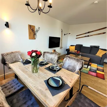 21122 Apartment *