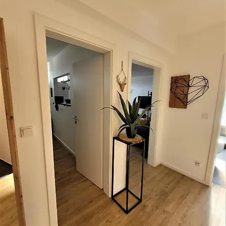 21122 Apartment